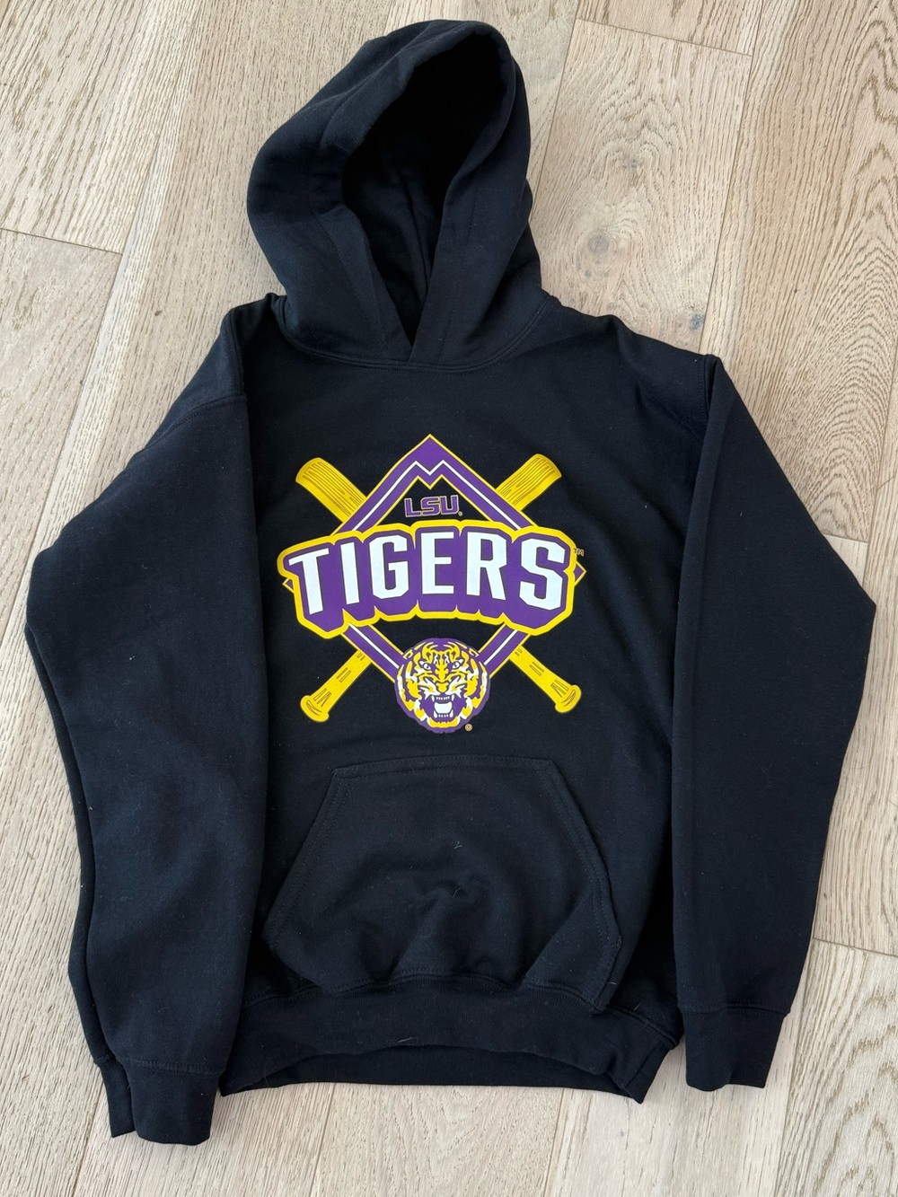 LSU Tigers Youth Hooded Sweatshirt - LSU
Baseball Diamond
①